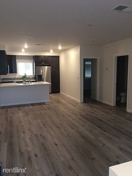 Primary Photo - 4 br, 3 bath Condo - 1138 Fresno Street