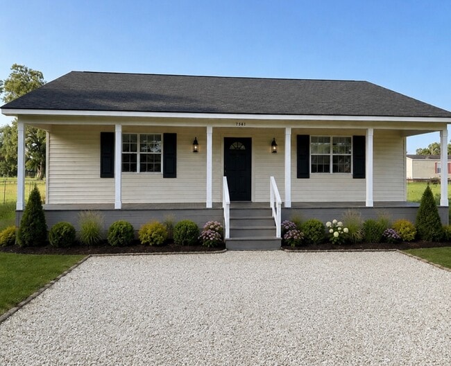 Building Photo - Cozy Cottage- 5min from Data Center!