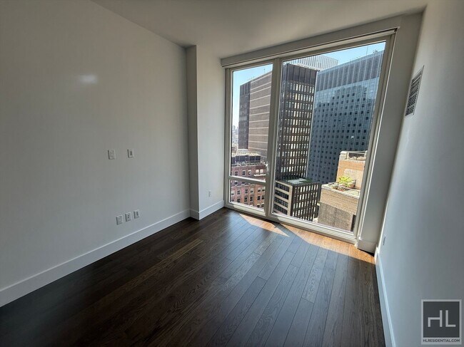 Building Photo - East 44th Street