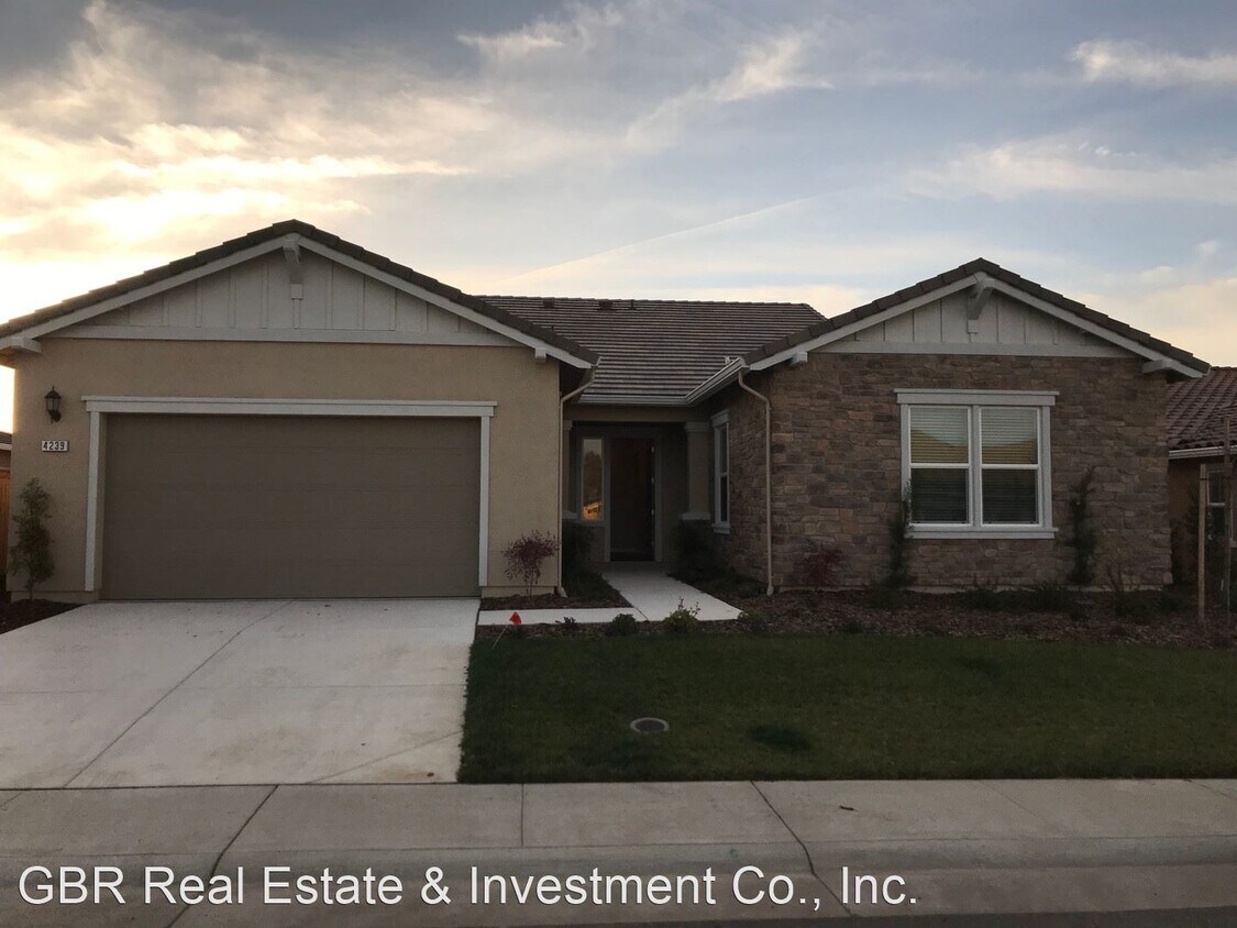 Primary Photo - 3 br, 2.5 bath House - 4239 Silver Lupine ...