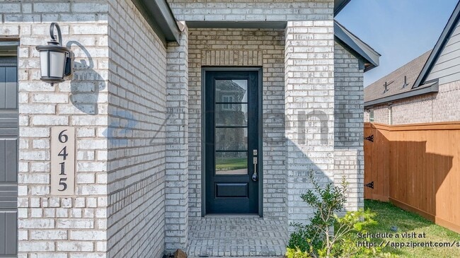 Foto del edificio - 6415 Serenity Terrace Dr