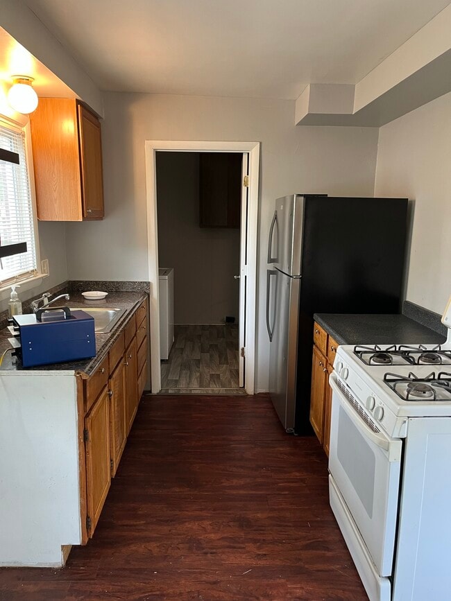 Building Photo - 23524 Blackett Ave