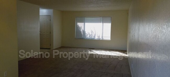 Building Photo - 3210 Mustang Cir