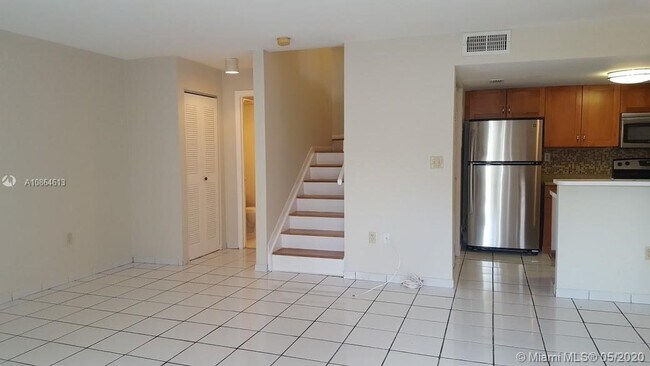 Building Photo - 6840 SW 45th Ln  1 Miami Fl 33155