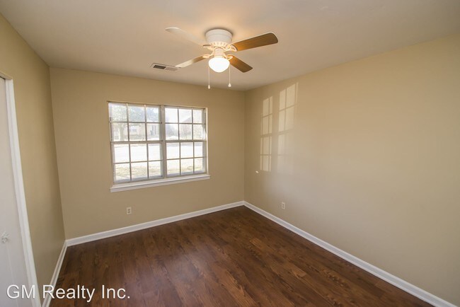 Building Photo - 3 br, 1.5 bath House - 3150 Castleman