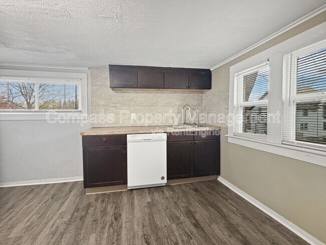 Foto del edificio - 716 Kellogg St SE