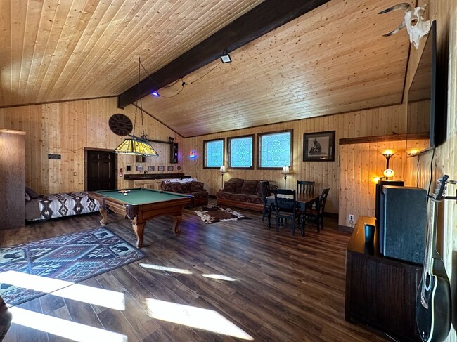 Foto del edificio - Studio Apartment in Deschutes River Woods