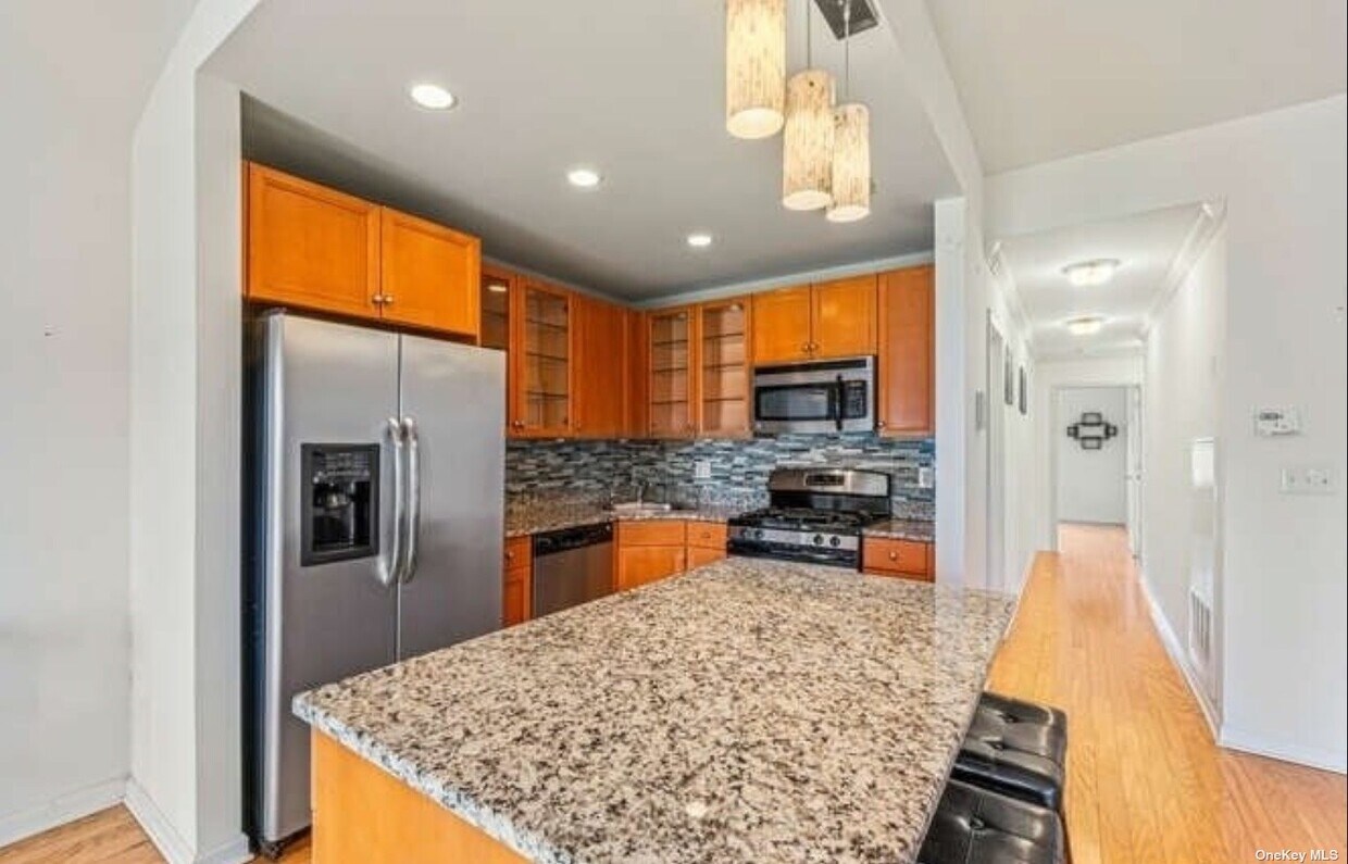 12204 Powell Cove Blvd Unit 3, Queens, NY 11356 Condo for Rent in