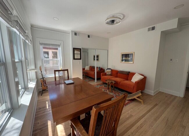 Foto del edificio - 3346 N Central Park Ave