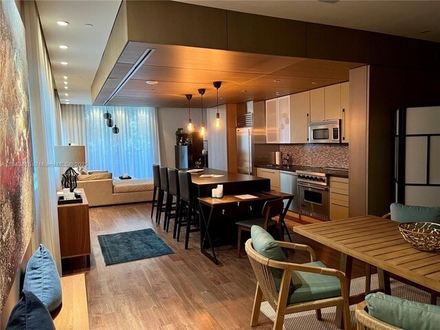 Building Photo - Montclair Lofts