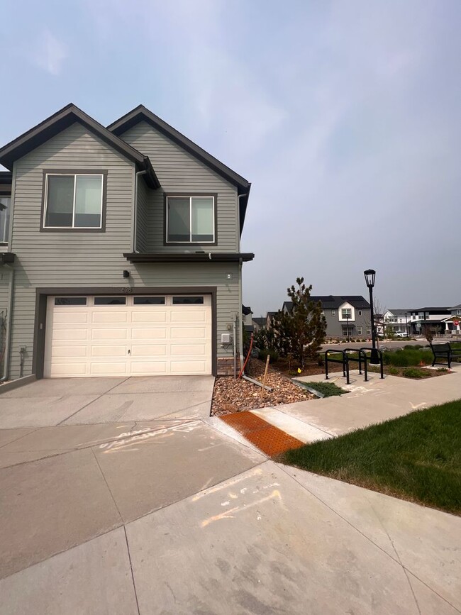 Building Photo - 628 Discovery Pkwy