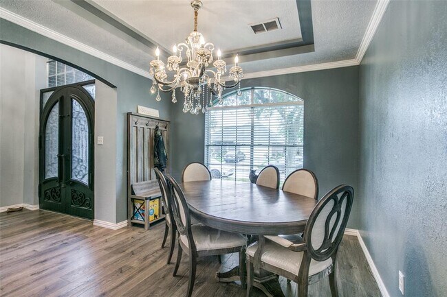 Foto del edificio - 2101 Tower Bridge Rd