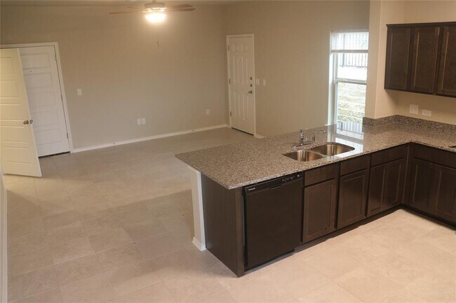 Building Photo - 122 Dodge Rd