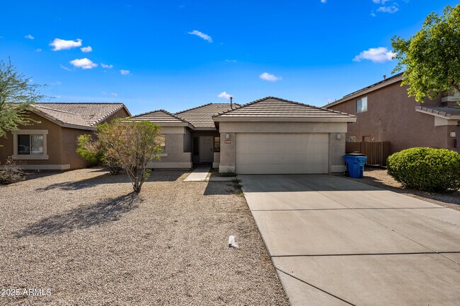 Building Photo - 1704 S 79th Glen