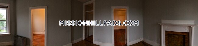 Building Photo - 37 Forest St