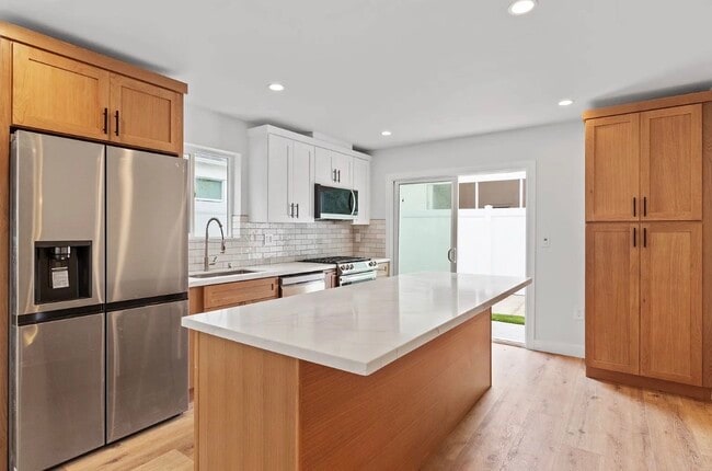 Building Photo - 6319 Camellia Ave