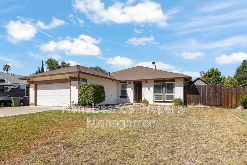 Primary Photo - 231 Clubhouse Way