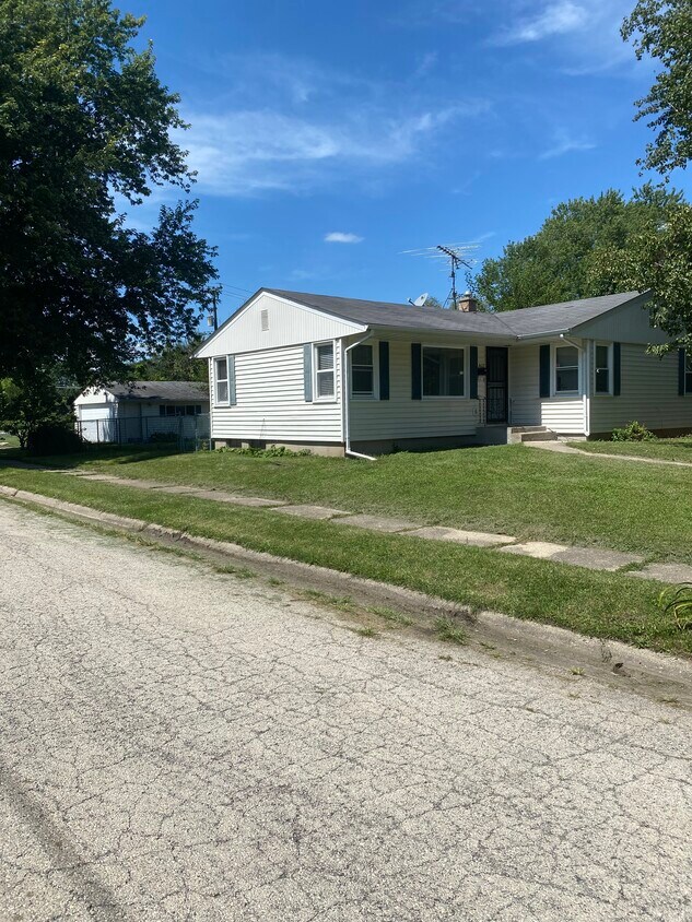 417 27th St, Rockford, IL 61108 House Rental in Rockford, IL
