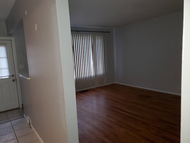 Building Photo - 17549 Sewel