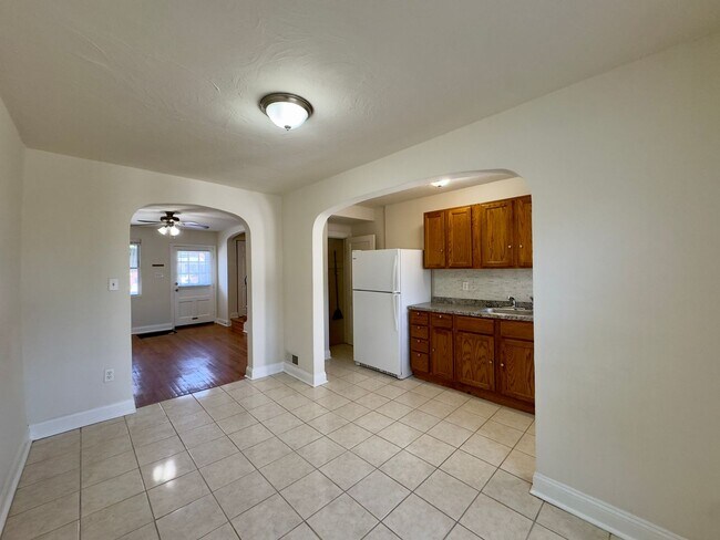 Foto del edificio - Charming 2 Bedroom/1 Bathroom Townhome in Medford!
