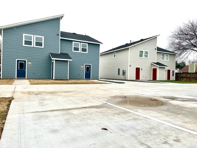 Dedicated Parking - 5824 Grayson St