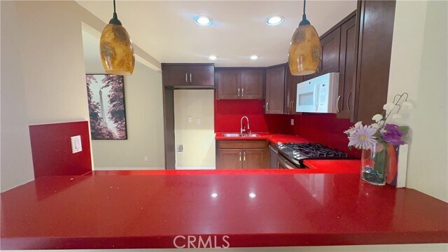 Foto del edificio - 348 S Prospectors Rd