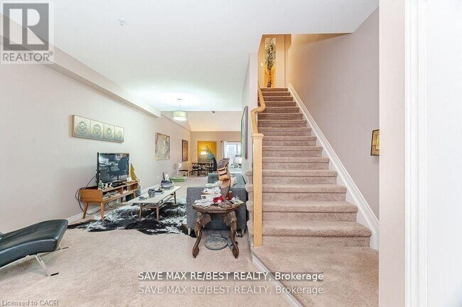 Building Photo - 7 Glory Hill Rd