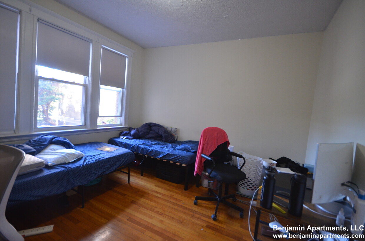 Foto principal - 1661 Commonwealth Ave