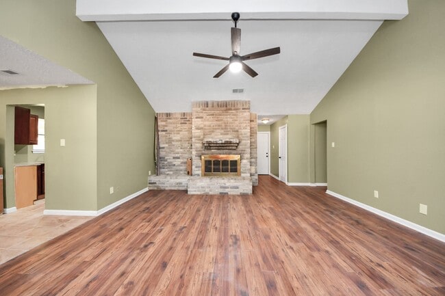 Foto del edificio - 20411 Jasperwood Ln