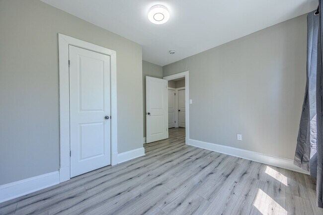 Foto del edificio - 3707 37th Pl