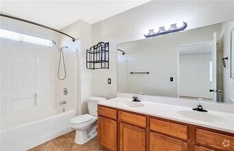 Building Photo - 71667 Sunnyvale Ct
