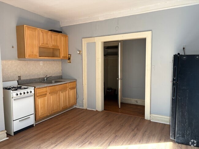 Building Photo - 232 Weequahic Ave