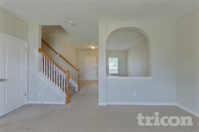 Building Photo - 3349 Table Rock Dr