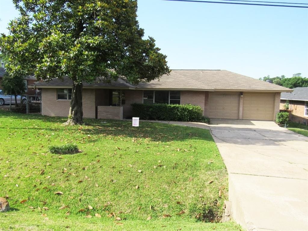 Primary Photo - 810 Westmont Dr