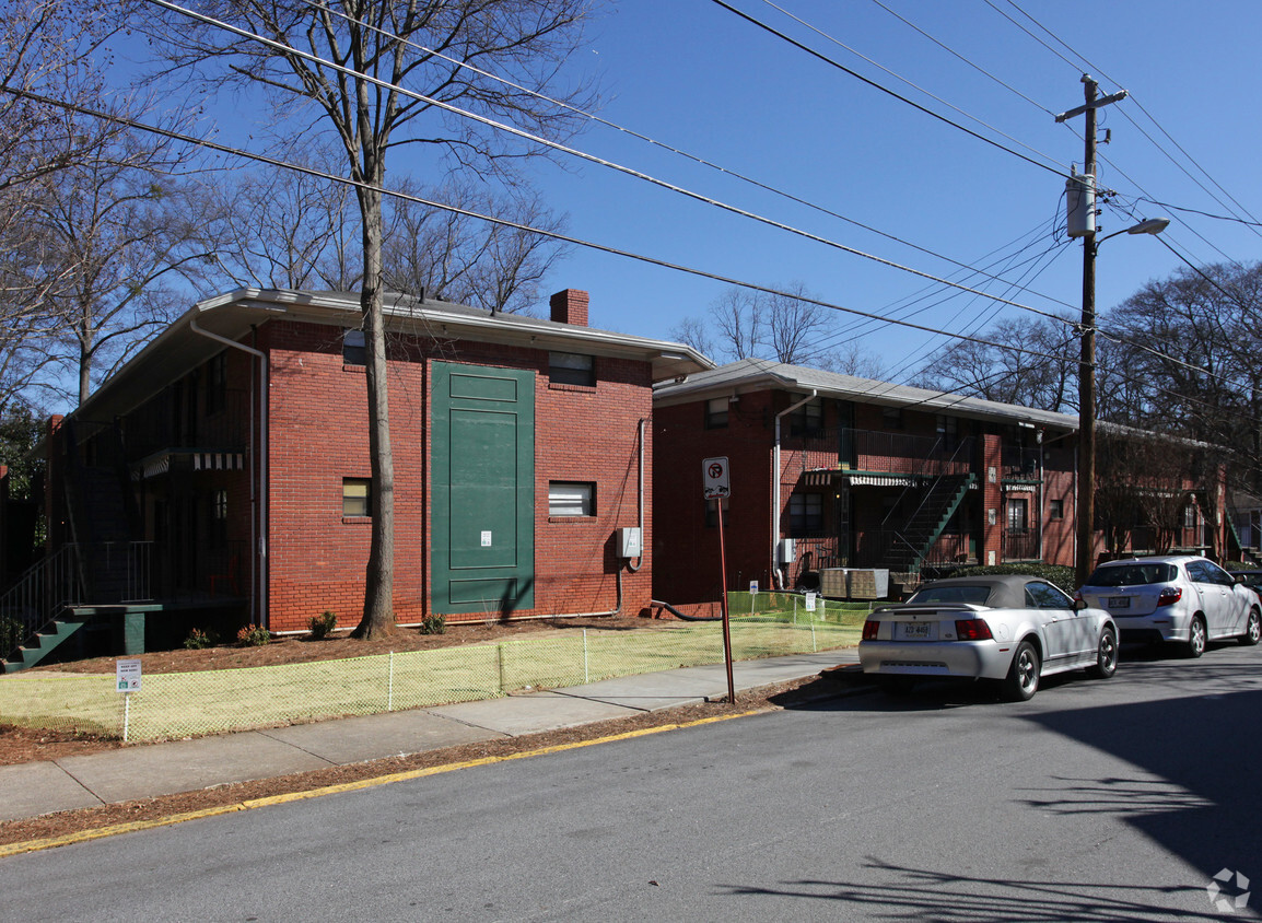 Primary Photo - Myrtle Street Apartments