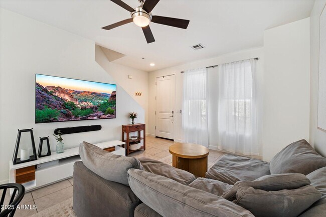 Foto del edificio - 3030 N 38th St