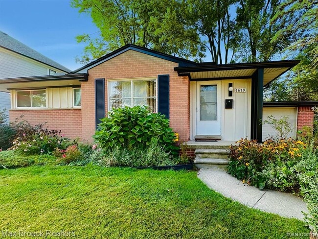 Foto del edificio - 1619 Poplar Ave