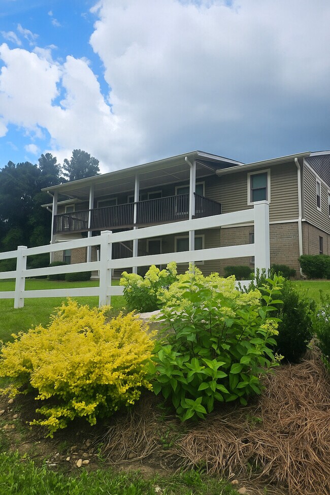 Foto del edificio - Knowles Pointe Apartments