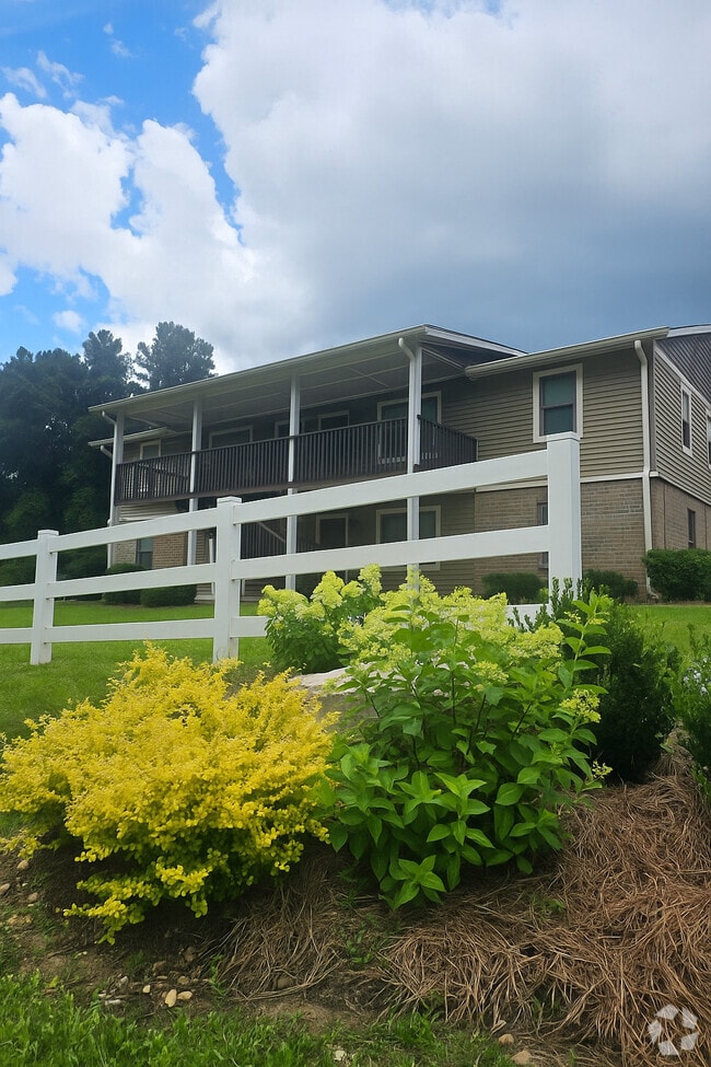 Building Photo - Knowles Pointe Apartments