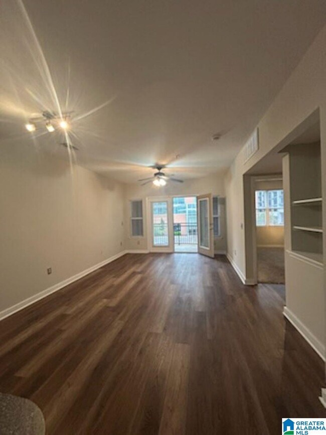 Foto del edificio - 401 20th St N