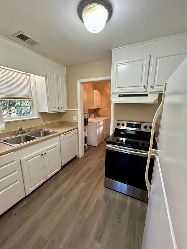 Foto del edificio - Adorable Cottage Vibes!