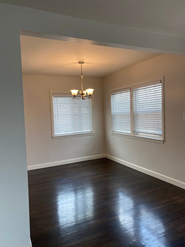 Foto del edificio - 1519 N Hollywood Way