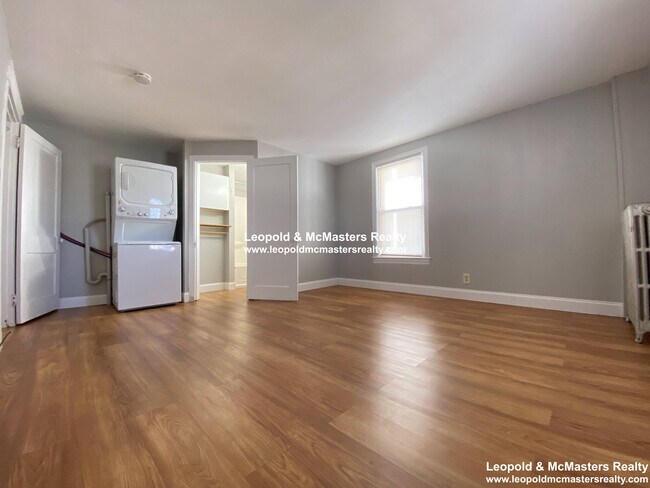Foto del edificio - 124 3rd St