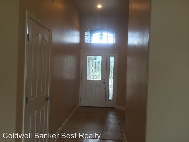 Foto del edificio - 4 br, 2 bath House - 24381 Jacaranda Dr.