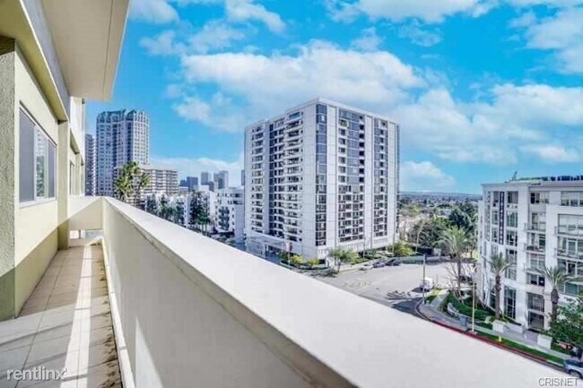 Building Photo - 2 br, 2 bath Condo - 10701 Wilshire Blvd A...