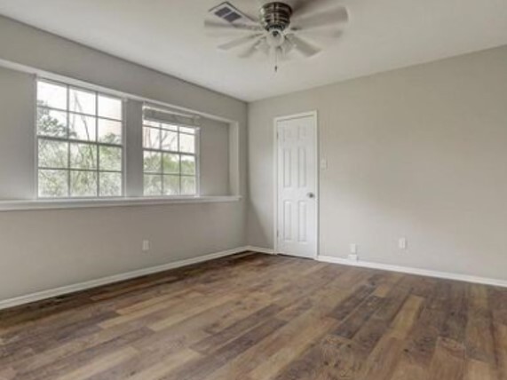 Sample image of large living room - 3438 Knotty Oaks Trl