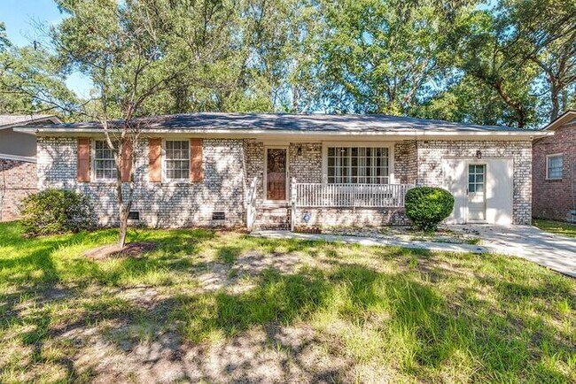 Foto del edificio - For Rent!! 740 Hitching Post Rd
