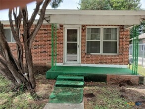 Building Photo - 502 N Guadalupe St