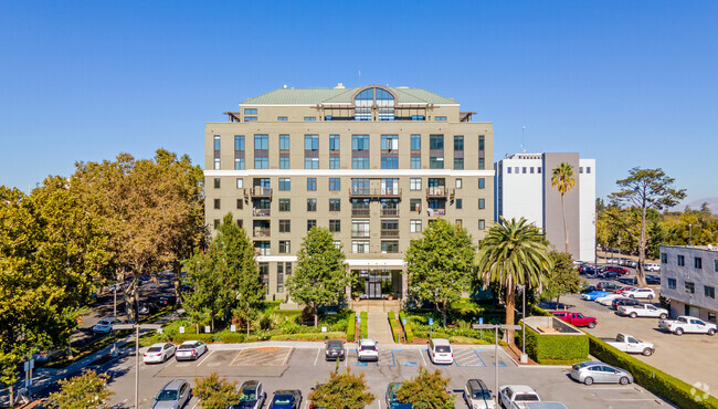 Foto del edificio - Vendome Place