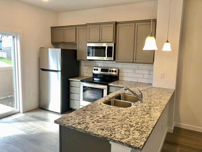 Building Photo - 10671 W Springgold Dr